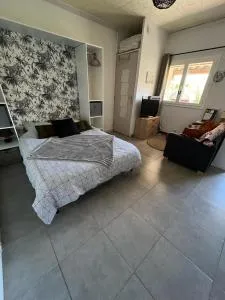 Dans la campagne aixoise - Meyreuil