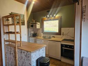 Chalets Le chalet des Ecureuils - Vue imprenable sur la Dent du Chat : photos des chambres