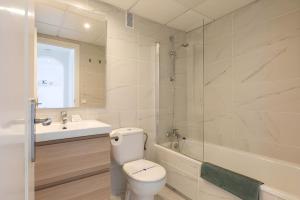 VIVI Homes - El Lago