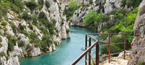 Maisons de vacances Locations LAC VERDON Climatisation : photos des chambres