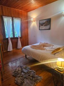 Chalets Le chalet des Ecureuils - Vue imprenable sur la Dent du Chat : photos des chambres