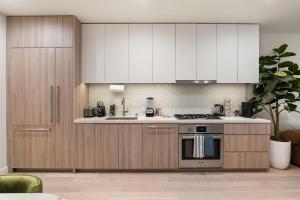 Luxurious 2-Bedroom Retreat in Santa Monica