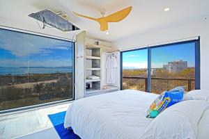 2030 Knots Hot Tub, Arcade Daily Housekeeping
