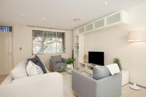 Sunshine Terrace, Bondi Beach Isyd