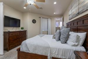 Dixie Red Rock Retreat l Spacious & Stylish Getaway