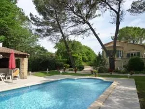 Charming villa Pont-du-Gard - 6 to 8 people - 圣伊莱尔厄齐尔