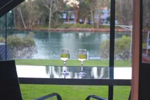 ENTIRE WATERFRONT UNIT free WIFI - Eraring