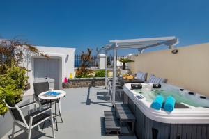 Day One Fira Mansion