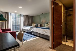 Spacious 6BR Home with Gym and Terrace in Roma Sur