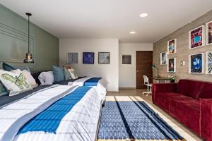 Spacious 6BR Home with Gym and Terrace in Roma Sur