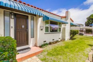 Spring break 2 blocks to beach pier Newport Ave