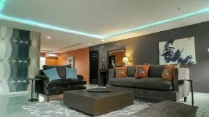 4 Bedroom Stylish Retro Apt in Victoria Island - Igboshere