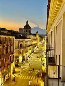 Balcone Etnea in Catania centro