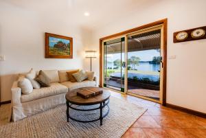 Crystal Palms - LJHooker Yamba