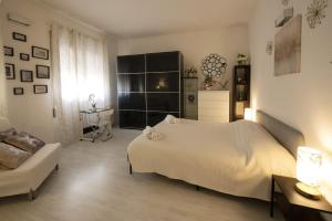Amazing Serenity Flat for 7, AC, historic center