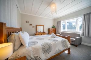 Lakeside Haven - Te Anau Holiday Home