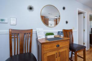 The Cove 8-3 By SDC, Big Deck, Pool, Hot Tub, Lake View, No Stairs