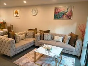 Parnell! Elegant & Modern 3Bedroom Townhouse - Auckland CBD - Devonport