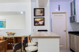 Amplo apartamento há poucos metros do mar - 0462