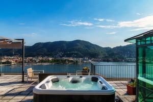 Heavenly Views on Lake Como - Terrace & Hot Tub