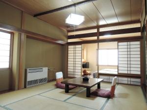 Niigata 咲花温泉 ホテル丸松 Accommodation suite