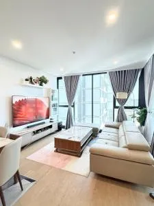 Modern Luxury 2-Bedroom Apartment in the Heart of Bankstown - Chullora
