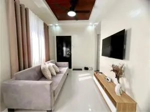 Casa Bela 14-10 2BR with Parking San Fernando - Maimpis