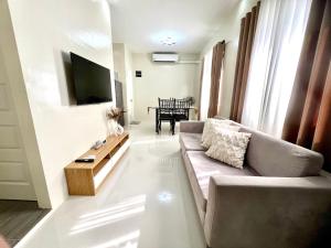 Casa Bela 14-10 2BR with Parking San Fernando