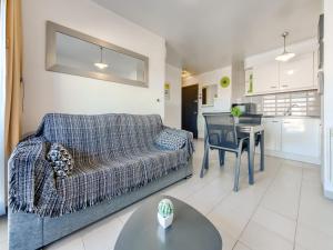 Apartment in Roses by the Waterfront