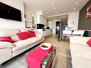 Apartment in Wenduine with Stunning Sea Views