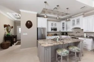 South Bay Beach Club 35 Penthouse - 3 Bedroom 3 Bathroom Unit - 乔治敦