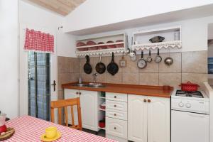 Secluded fishermans cottage Cove Ladjin - Landjin, Pasman - 24044