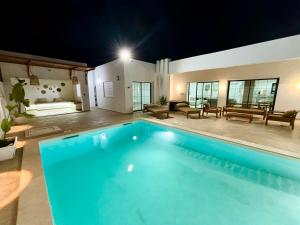 Villa Benbienn piscine iptv Billard américain wifi illimité très bon emplacement