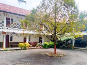 RedDoorz Syariah near Universitas Jenderal Soedirman 3