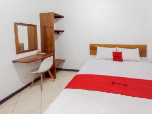 RedDoorz Syariah near Universitas Jenderal Soedirman 3