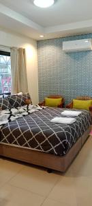 CHILLIn ชิลล์อินบ้านจำปาขาว PoolHouse Pattaya