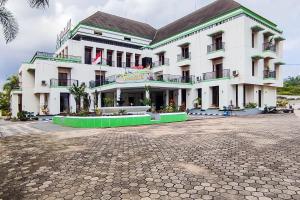 RedDoorz Plus at Hotel Bukik Gadang Sijunjung