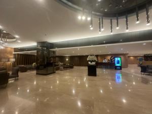 Shore 2 Residence Condo Staycation