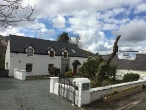 The Glen Farmhouse - Clonebud