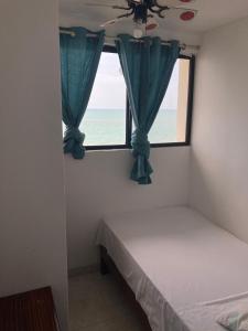 Departamento 4 habitaciones 12 personas vista al mar 8vo piso Playa Almendro