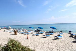 Ocean View Balcony Studio- beach access