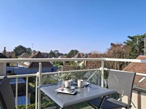 Charmant cocon avec WiFi à Merville-Franceville-Plage - FR-1-788-59