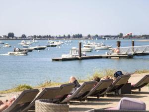 Charmant cocon avec WiFi à Merville-Franceville-Plage - FR-1-788-59