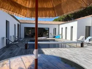 Villa confortable avec piscine privée, terrasse et jardin - FR-1-778-44 - Allards