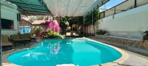 Big Familie private Villa - 赫尔格达