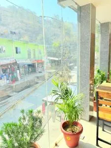 Hotel Laliguras AC rooms - Rāmechhāp