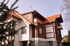 Apartament w kratkę - 德布吉