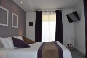 Hotels Hotel et Spa Les Cleunes Oleron : Suite Junior avec Balcon