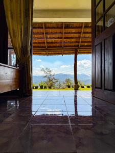 Ella Mountain Palace