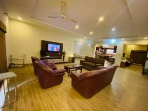 4 bedroom 2 kanal villa - Multan